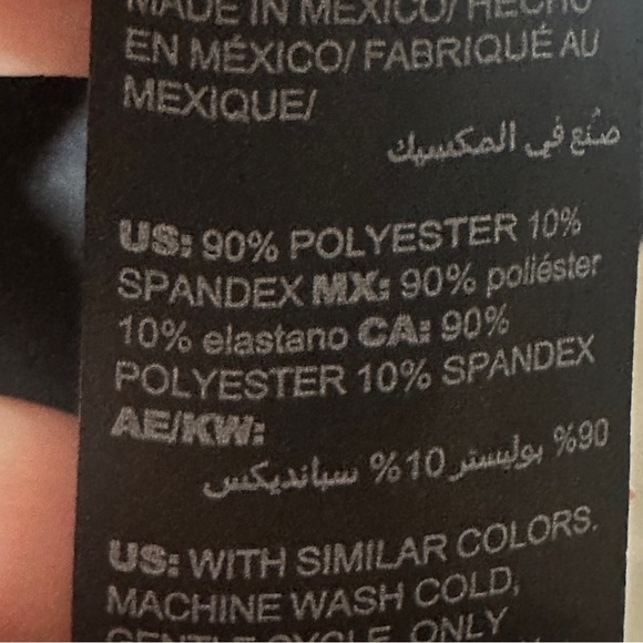 Chicos Travelers Black Gold Grommet Lace-Up Tunic Size 3 (XL) - Picture 7 of 7